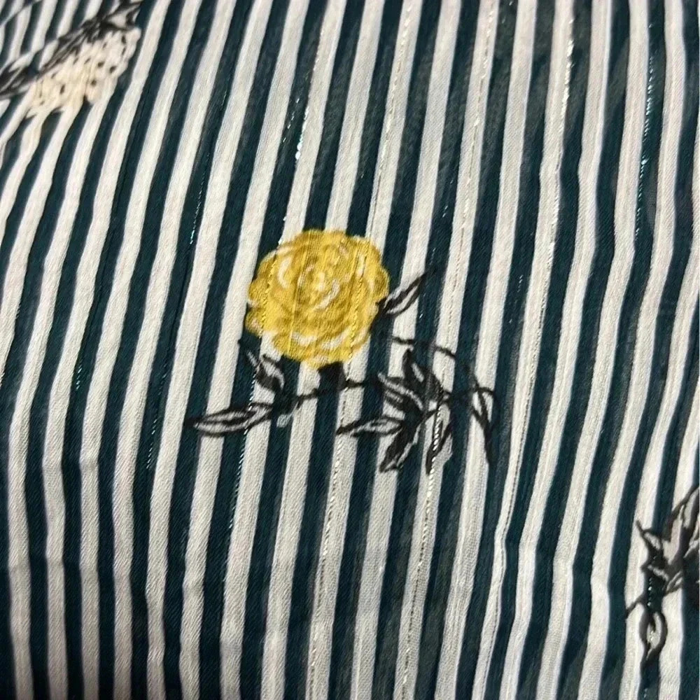 Torrid Green/White Striped Floral Harper Top sz0 - Picture 3 of 6